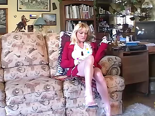 Mature blonde with big tits gets her hairy cunt penetrated by a hard load of shit